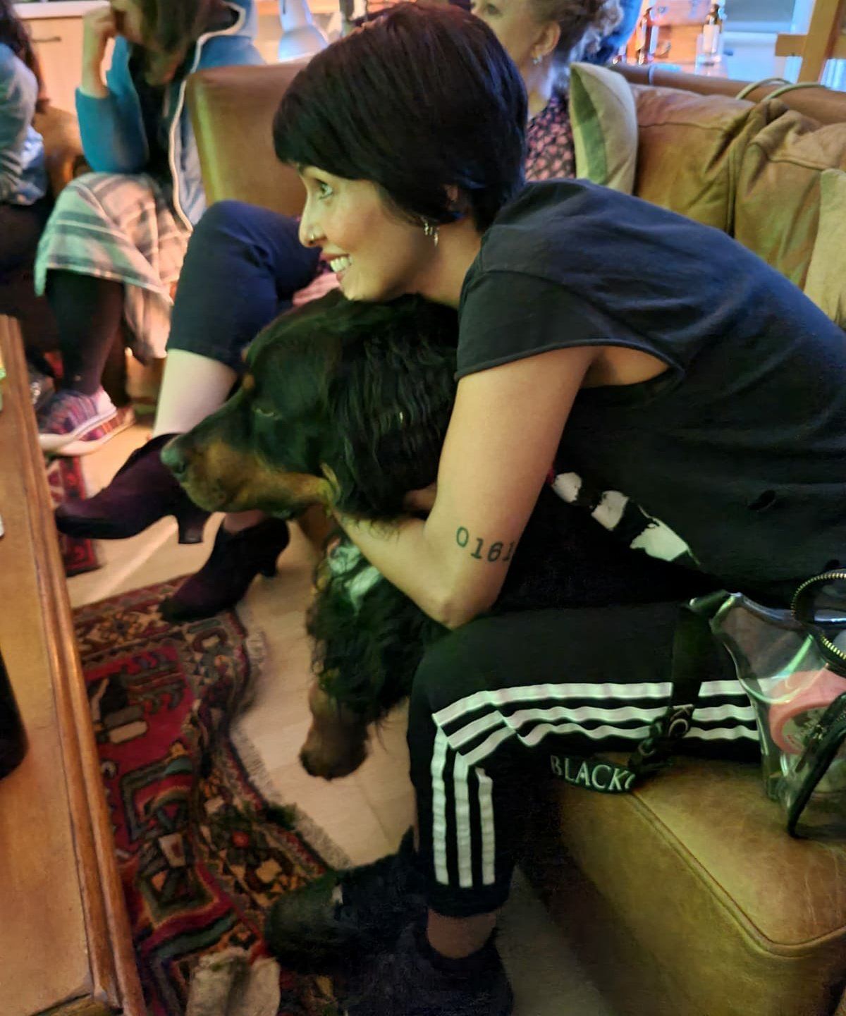 I and my pet seeing  television 😊