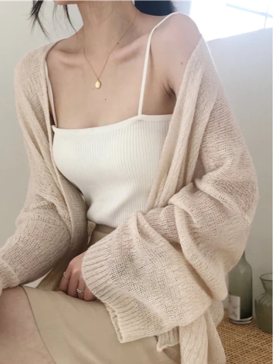 Vintage loose long sleeve knit cardigan top
http://shrsl.com