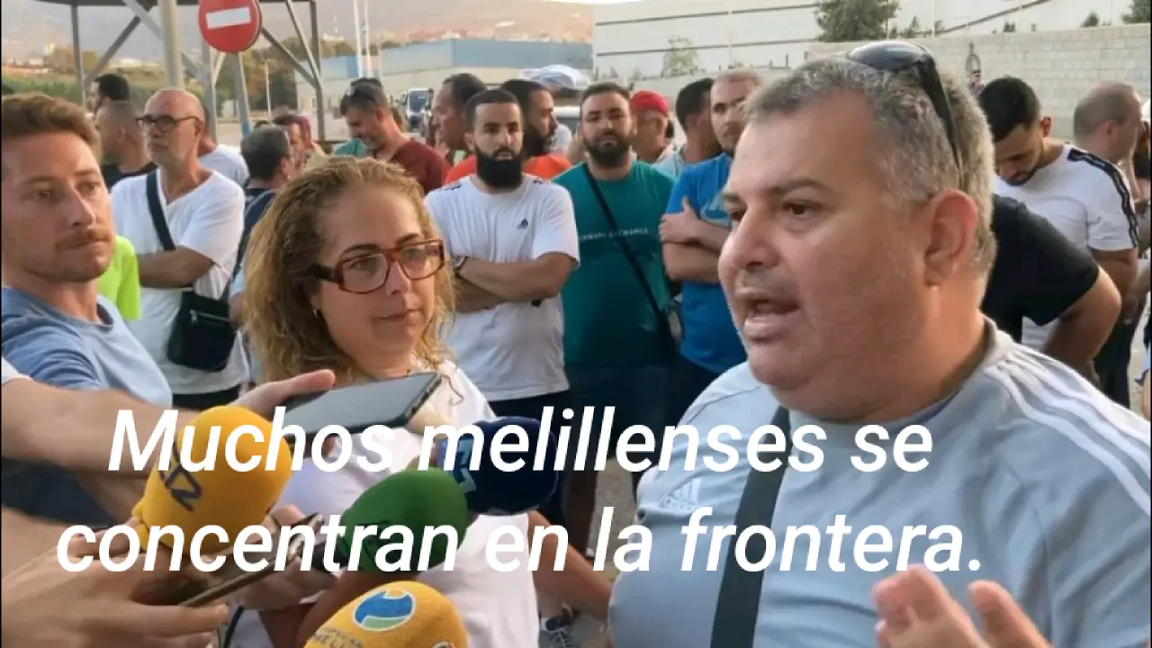 Muchos melillenses se concentran en la frontera.
Ver aquí: h