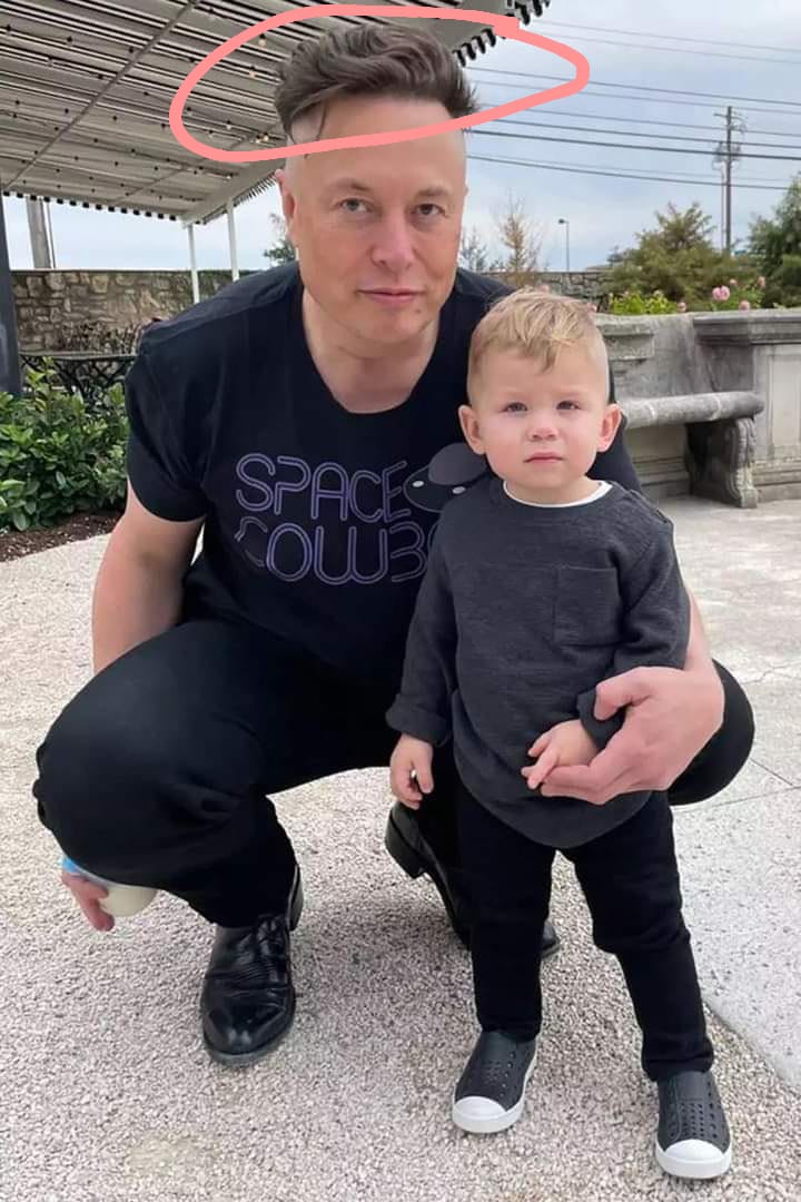 Elon musk son's birthday!!🎂
how's the father's hair style? !