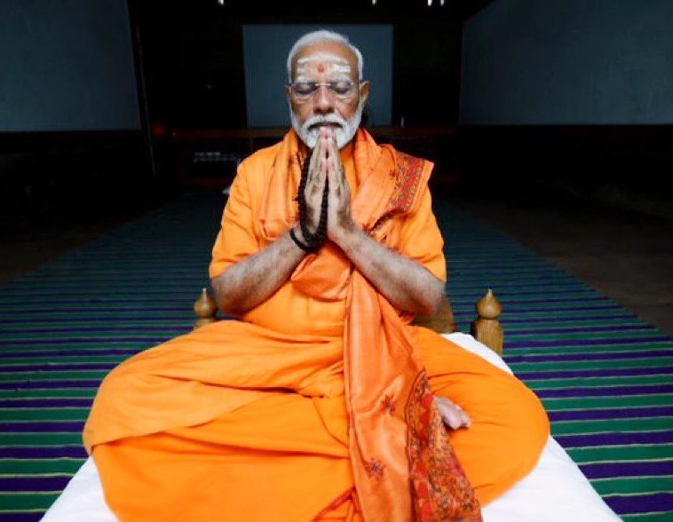Aaj Varanasi mein bhi vote hai.. Modiji kya pichhle baar ka 