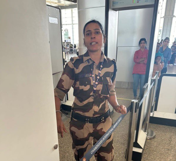 कंगना को थप्पड़ मारने वाली CISF महिला को सस्पेंड कर दिया गया