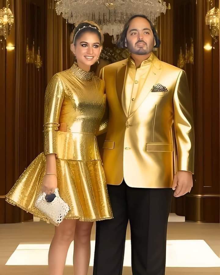 World's most expensive pre-wedding!
 
#Mukesh_Ambani's son #