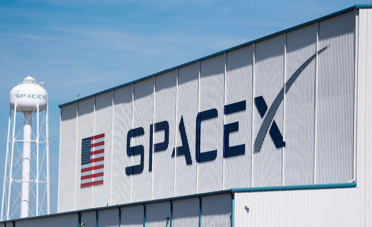 Musk's SpaceX and X will move to Texas due to new California