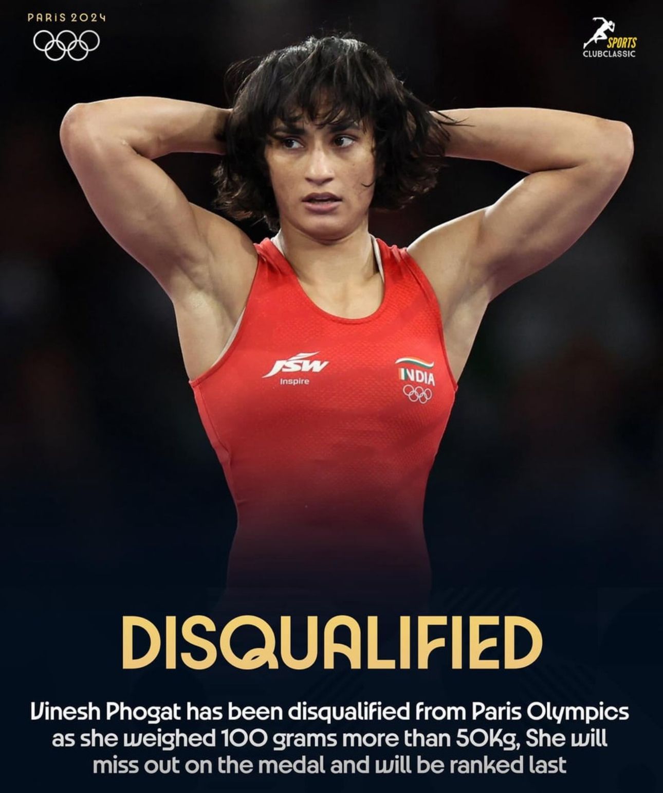 An Indian woman weight lifter miss out the medal. #VineshPho