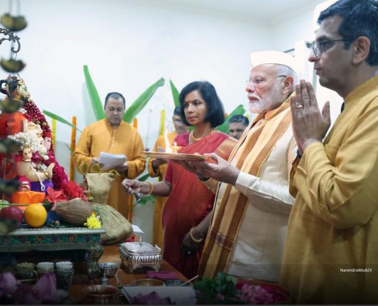 Chief justice invited PM Modi... #viral #Modi