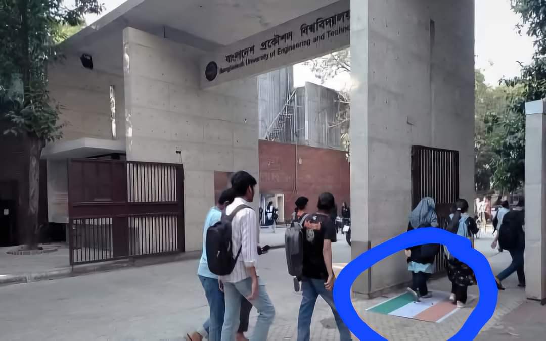 It is the insulating of our national flag in Bangladesh #Ban