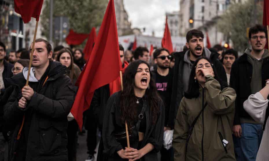 Thousands in Spain join nationwide march to protest against 