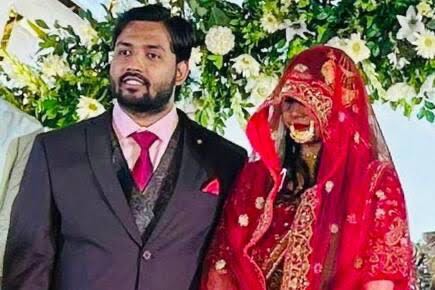 ख़ान सर ने शादी रचाई। स्टूडेंट्स ने दी बधाइयाँ।☺️