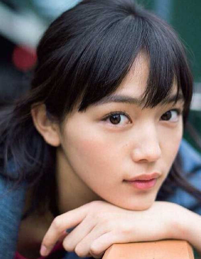 皆さま、こんにちは ✌️👩