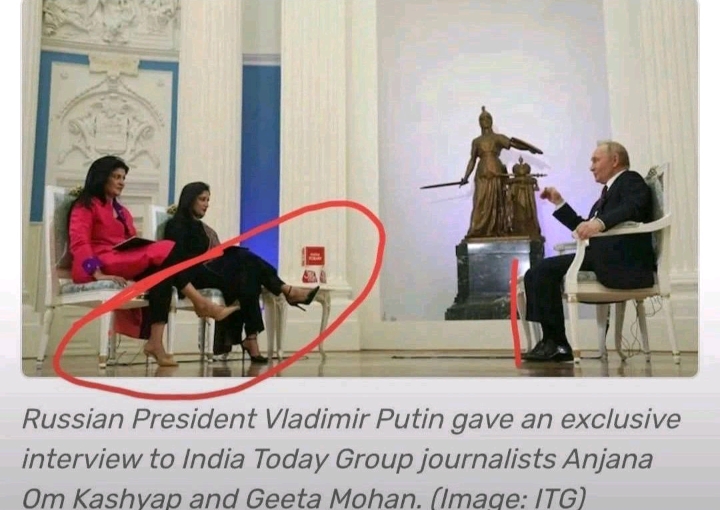 The media should not obey like this
Shame India Today Group!