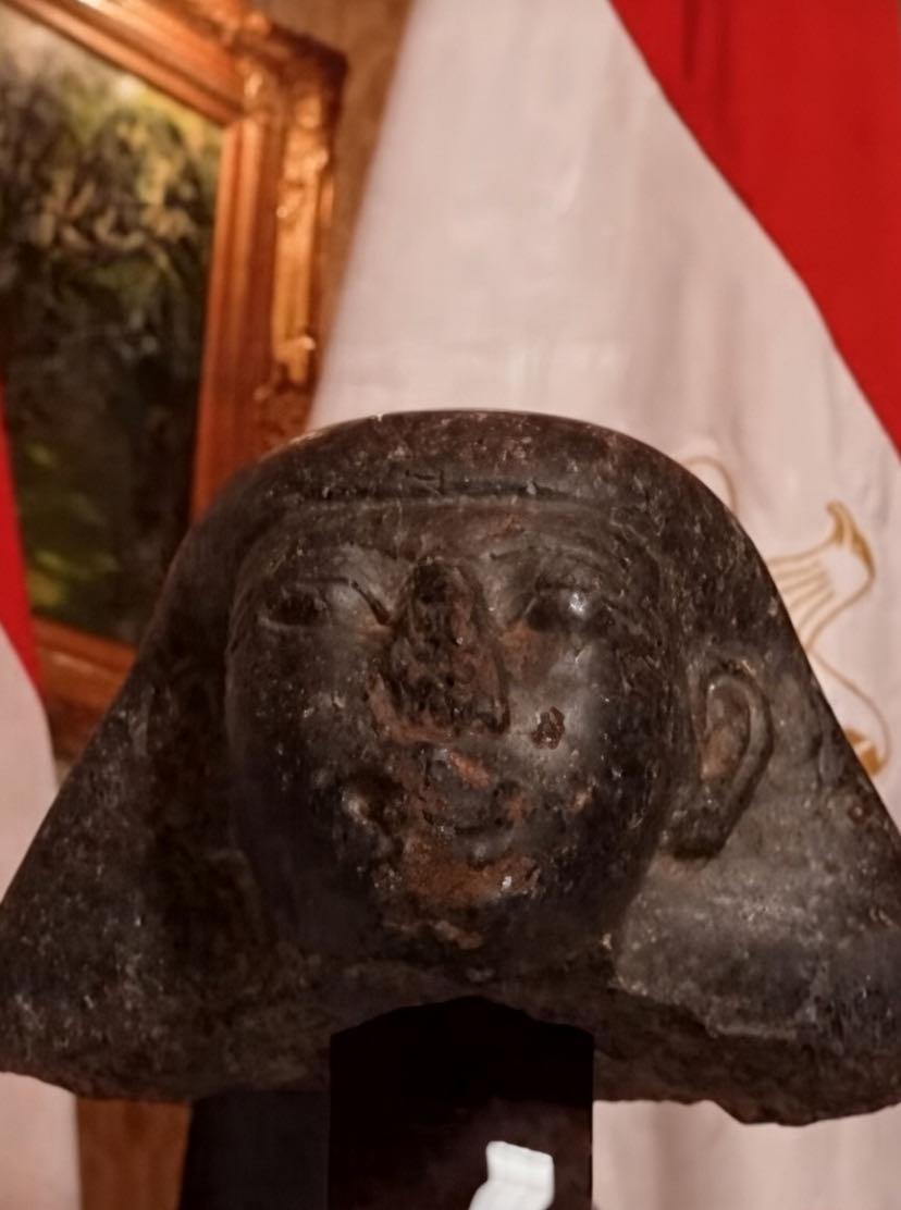 The Dutch government officially handed over a looted artefac